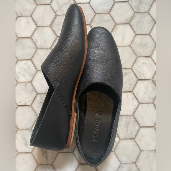 St. Agni George Glove Loafers - Picture 2 of 3